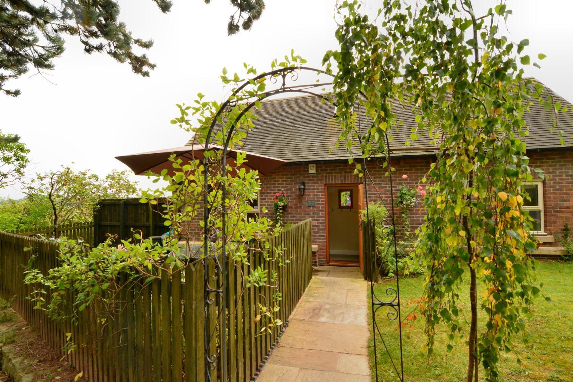 Pine Tree Lodge, Bridgnorth Exterior photo